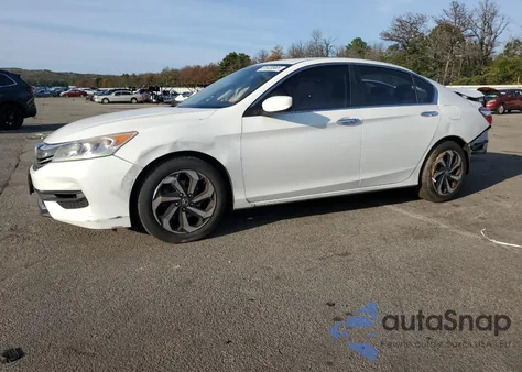 2017 Honda Accord Ex из США, поврежденный, VIN 1HGCR2F74HA091817